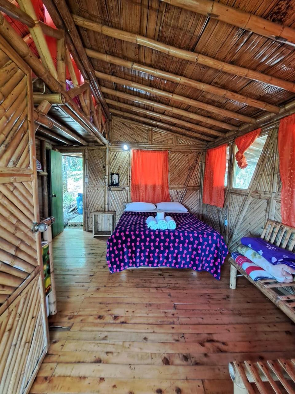 Hotel Guatape Adrianas Bambu Eksteriør billede
