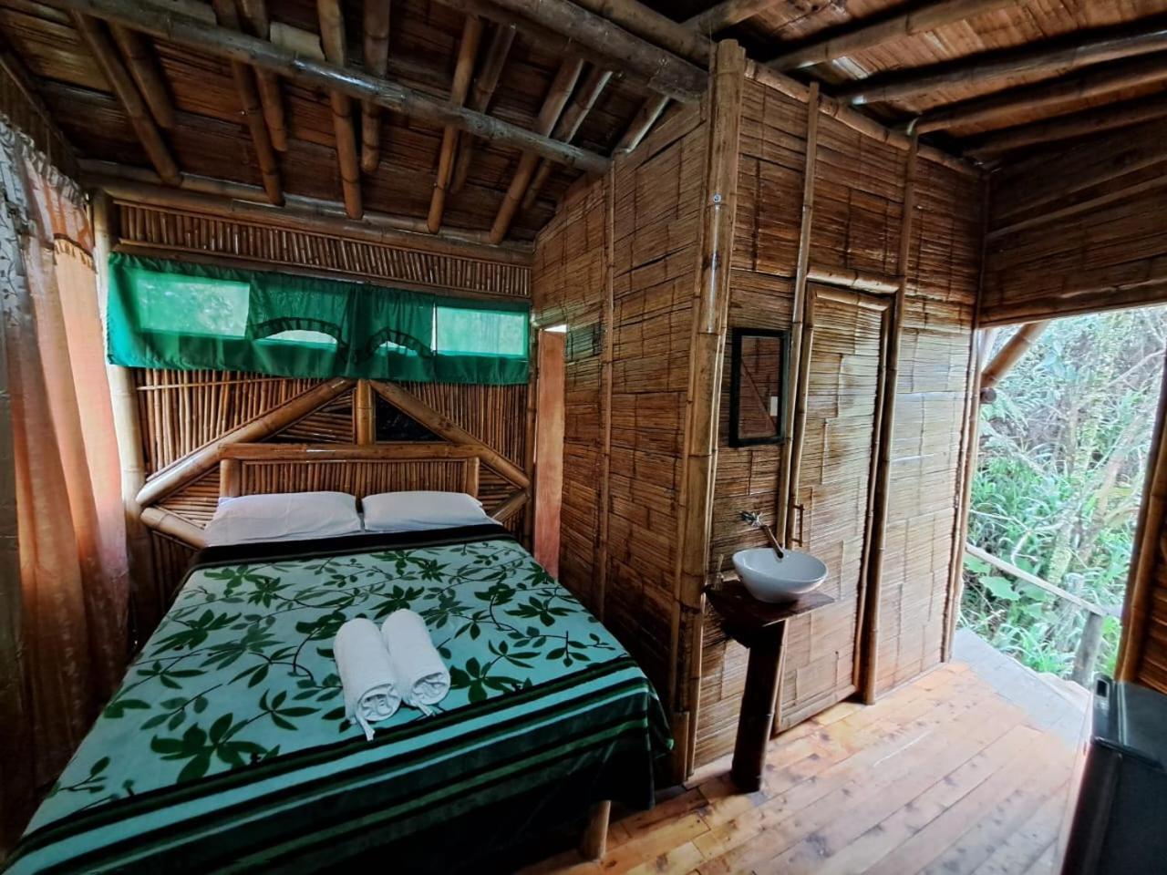 Hotel Guatape Adrianas Bambu Eksteriør billede